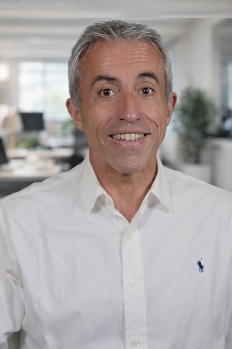 Ramón Fandos, creador de englishclasses.es  y especialista en terapia vascular BEMER